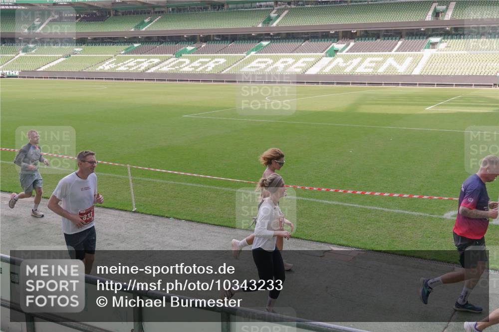 13.09.2026 - 21. swb-Marathon Bremen Michael Burmester http://msf.ph/oto/10343233 13.09.2026 13:27:30 Laufen im Stadion 111, 186, 202, 357, 364, 390, 478, 597, 726, 829, 833, 888, 925, 1077, 1220, 1412, 1473, 1496, 1608, 1700, 1769, 1958, 1961, 1984, 2236, 2273, 2309, 2388, 2404, 2428, 2502, 2507, 2508, 2542, 2558, 2576, 2582, 2592, 2656, 2725, 2748, 2817, 2875, 2876, 2923, 2965, 2970, 3045, 3047, 3050, 3073, 3084, 3184, 3219, 3359, 3433, 3540, 3589, 3592, 3629, 3756, 3851, 3885, 3907, 3978, 4238, 4457, 4660 meine-sportfotos.de