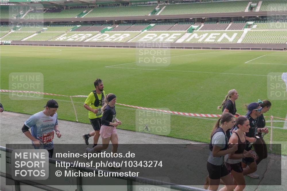 13.09.2026 - 21. swb-Marathon Bremen Michael Burmester http://msf.ph/oto/10343274 13.09.2026 13:27:35 Laufen im Stadion 111, 186, 202, 357, 364, 390, 478, 597, 726, 829, 833, 888, 925, 1077, 1220, 1412, 1473, 1496, 1608, 1700, 1769, 1958, 1961, 1984, 2236, 2273, 2309, 2388, 2404, 2428, 2502, 2507, 2508, 2542, 2558, 2576, 2582, 2592, 2725, 2748, 2817, 2875, 2876, 2923, 2965, 3045, 3047, 3050, 3073, 3084, 3184, 3219, 3359, 3540, 3589, 3592, 3629, 3756, 3826, 3851, 3885, 3907, 3978, 4238, 4457, 4660 meine-sportfotos.de