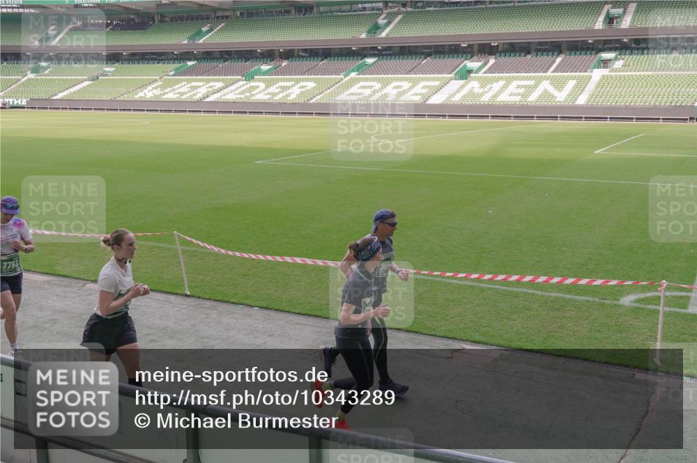 13.09.2026 - 21. swb-Marathon Bremen Michael Burmester http://msf.ph/oto/10343289 13.09.2026 13:27:38 Laufen im Stadion 111, 186, 202, 357, 364, 390, 478, 597, 726, 829, 833, 888, 925, 1077, 1220, 1412, 1473, 1496, 1608, 1700, 1769, 1958, 1961, 1984, 2236, 2273, 2309, 2388, 2404, 2428, 2502, 2507, 2542, 2574, 2576, 2582, 2592, 2725, 2748, 2817, 2875, 2876, 2923, 2965, 3045, 3047, 3050, 3073, 3084, 3184, 3219, 3359, 3540, 3589, 3592, 3629, 3756, 3826, 3851, 3885, 3907, 3978, 4108, 4238, 4457, 4660 meine-sportfotos.de