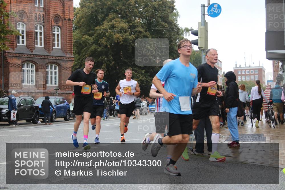13.09.2026 - Kiel Lauf Markus Tischler http://msf.ph/oto/10343300 13.09.2026 11:35:57 Fleethörn 000, 6395, 926, 5845 meine-sportfotos.de