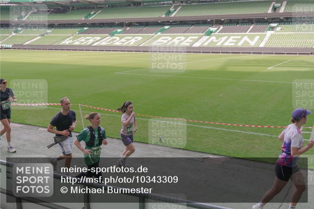 13.09.2026 - 21. swb-Marathon Bremen Michael Burmester http://msf.ph/oto/10343309 13.09.2026 13:27:40 Laufen im Stadion 111, 186, 202, 357, 364, 390, 478, 597, 726, 829, 833, 888, 925, 1077, 1220, 1412, 1473, 1496, 1608, 1700, 1769, 1958, 1961, 1984, 2236, 2273, 2309, 2388, 2404, 2428, 2502, 2507, 2542, 2574, 2576, 2582, 2592, 2725, 2748, 2817, 2875, 2876, 2923, 2965, 3045, 3047, 3050, 3061, 3073, 3084, 3184, 3219, 3359, 3540, 3589, 3592, 3629, 3694, 3756, 3826, 3851, 3885, 3907, 3978, 4108, 4238, 4457, 4660 meine-sportfotos.de