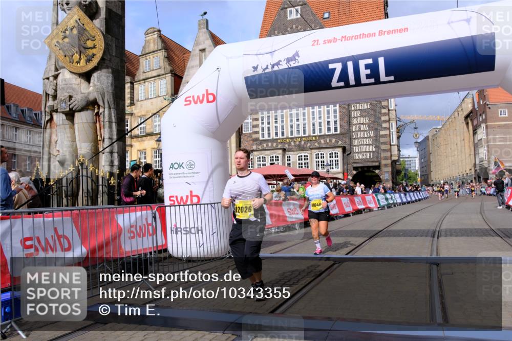 13.09.2026 - 21. swb-Marathon Bremen Tim E. http://msf.ph/oto/10343355 13.09.2026 11:13:28 Ziel 10804, 10893, 11048, 11357, 11627, 12060, 12393, 12418 meine-sportfotos.de
