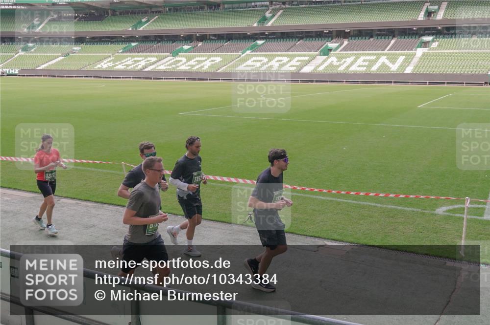 13.09.2026 - 21. swb-Marathon Bremen Michael Burmester http://msf.ph/oto/10343384 13.09.2026 13:27:53 Laufen im Stadion 111, 186, 220, 357, 364, 390, 478, 597, 726, 829, 833, 888, 925, 1077, 1079, 1220, 1298, 1325, 1412, 1496, 1608, 1700, 1741, 1769, 1958, 1961, 1984, 2236, 2273, 2309, 2365, 2388, 2404, 2428, 2472, 2502, 2507, 2542, 2574, 2576, 2582, 2593, 2725, 2743, 2748, 2875, 2876, 2923, 2965, 3045, 3050, 3061, 3073, 3084, 3154, 3184, 3219, 3540, 3589, 3592, 3694, 3756, 3826, 3853, 3885, 3907, 3978, 4108, 4238, 4457, 4660 meine-sportfotos.de