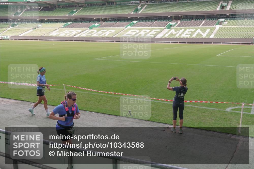 13.09.2026 - 21. swb-Marathon Bremen Michael Burmester http://msf.ph/oto/10343568 13.09.2026 13:28:20 Laufen im Stadion 111, 186, 220, 357, 364, 422, 478, 597, 685, 726, 729, 829, 888, 925, 986, 1079, 1220, 1298, 1325, 1384, 1412, 1496, 1608, 1700, 1741, 1769, 1777, 1958, 1961, 1984, 2236, 2326, 2365, 2388, 2404, 2472, 2502, 2507, 2574, 2593, 2725, 2743, 2748, 2862, 2868, 2875, 2876, 2923, 2924, 2991, 3045, 3050, 3061, 3073, 3154, 3184, 3219, 3238, 3321, 3540, 3589, 3592, 3594, 3595, 3678, 3694, 3755, 3756, 3798, 3826, 3853, 3885, 3907, 3953, 3978, 3987, 4108, 4238, 4457, 4660 meine-sportfotos.de