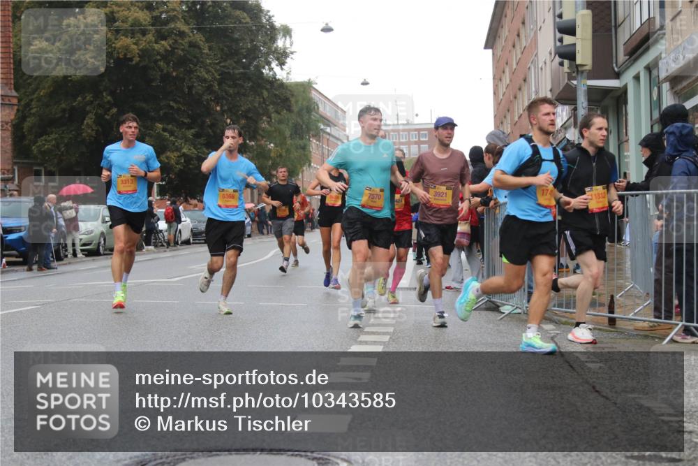 13.09.2026 - Kiel Lauf Markus Tischler http://msf.ph/oto/10343585 13.09.2026 11:37:17 Fleethörn 3313, 6366, 7570, 3921, 174, 1812, 424 meine-sportfotos.de