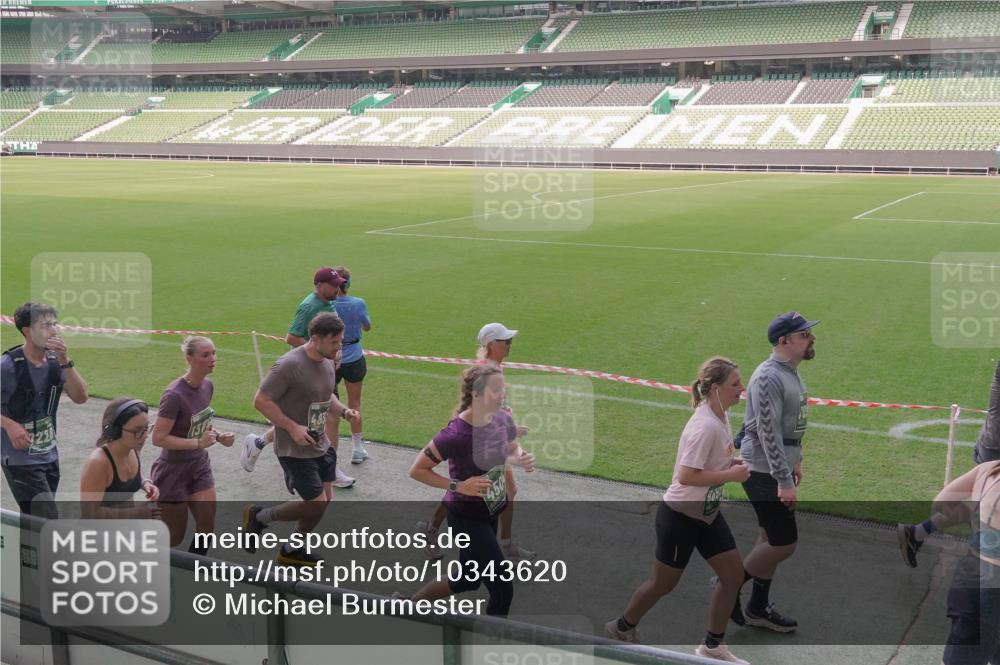 13.09.2026 - 21. swb-Marathon Bremen Michael Burmester http://msf.ph/oto/10343620 13.09.2026 13:28:26 Laufen im Stadion 111, 186, 220, 357, 364, 422, 476, 478, 597, 685, 726, 729, 829, 888, 925, 986, 1079, 1220, 1298, 1325, 1384, 1412, 1496, 1608, 1615, 1741, 1769, 1777, 1958, 1961, 1984, 2236, 2326, 2365, 2404, 2472, 2502, 2507, 2574, 2593, 2725, 2743, 2748, 2862, 2868, 2875, 2876, 2923, 2924, 2991, 3020, 3045, 3050, 3061, 3073, 3154, 3184, 3219, 3238, 3274, 3321, 3361, 3589, 3592, 3594, 3595, 3678, 3694, 3755, 3756, 3798, 3826, 3853, 3885, 3907, 3953, 3971, 3978, 3987, 4108, 4238, 4457, 4660 meine-sportfotos.de