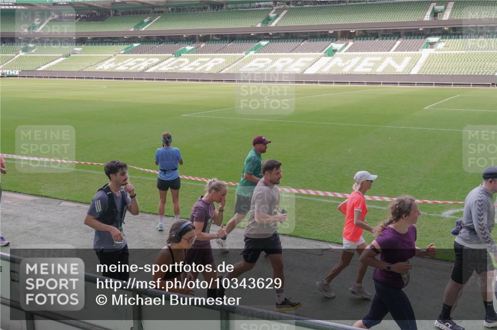 13.09.2026 - 21. swb-Marathon Bremen Michael Burmester http://msf.ph/oto/10343629 13.09.2026 13:28:27 Laufen im Stadion 111, 186, 220, 357, 364, 422, 476, 478, 597, 685, 726, 729, 829, 888, 925, 986, 1079, 1220, 1298, 1325, 1384, 1412, 1496, 1608, 1615, 1741, 1769, 1777, 1958, 1961, 1984, 2236, 2326, 2365, 2472, 2502, 2507, 2574, 2593, 2725, 2743, 2748, 2862, 2868, 2875, 2876, 2923, 2924, 2991, 3020, 3045, 3050, 3061, 3073, 3154, 3184, 3219, 3238, 3274, 3321, 3361, 3589, 3592, 3594, 3595, 3678, 3694, 3755, 3756, 3798, 3826, 3853, 3885, 3907, 3953, 3965, 3971, 3978, 3987, 4108, 4238, 4457, 4660 meine-sportfotos.de