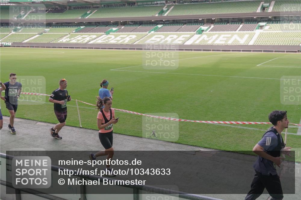 13.09.2026 - 21. swb-Marathon Bremen Michael Burmester http://msf.ph/oto/10343633 13.09.2026 13:28:28 Laufen im Stadion 111, 186, 220, 357, 422, 476, 478, 597, 685, 726, 729, 829, 888, 925, 986, 1079, 1220, 1298, 1325, 1384, 1412, 1496, 1608, 1615, 1741, 1769, 1777, 1958, 1961, 1984, 2236, 2326, 2365, 2472, 2502, 2507, 2574, 2593, 2725, 2743, 2748, 2862, 2868, 2875, 2876, 2923, 2924, 2991, 3020, 3045, 3061, 3073, 3154, 3184, 3219, 3238, 3274, 3321, 3361, 3589, 3592, 3594, 3595, 3678, 3694, 3755, 3756, 3798, 3826, 3853, 3885, 3907, 3953, 3965, 3971, 3978, 3987, 4108, 4238, 4457, 4660 meine-sportfotos.de