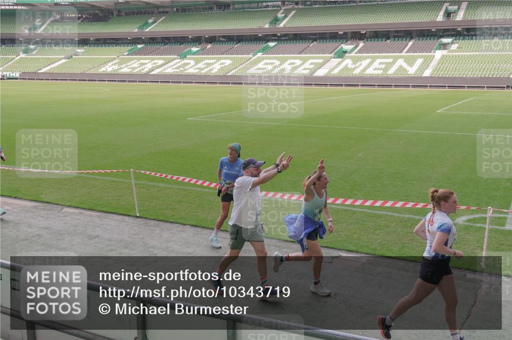 13.09.2026 - 21. swb-Marathon Bremen Michael Burmester http://msf.ph/oto/10343719 13.09.2026 13:28:38 Laufen im Stadion 111, 220, 357, 422, 476, 478, 597, 685, 726, 729, 754, 829, 888, 925, 986, 1079, 1220, 1298, 1325, 1384, 1412, 1496, 1608, 1615, 1741, 1769, 1777, 1958, 1961, 1984, 2236, 2326, 2365, 2436, 2472, 2502, 2574, 2593, 2725, 2743, 2862, 2868, 2876, 2923, 2924, 2991, 3020, 3045, 3061, 3073, 3129, 3154, 3184, 3219, 3238, 3274, 3321, 3361, 3589, 3592, 3594, 3595, 3605, 3678, 3694, 3755, 3758, 3798, 3826, 3853, 3885, 3907, 3953, 3965, 3971, 3978, 3987, 4011, 4108, 4238, 4457, 4660 meine-sportfotos.de