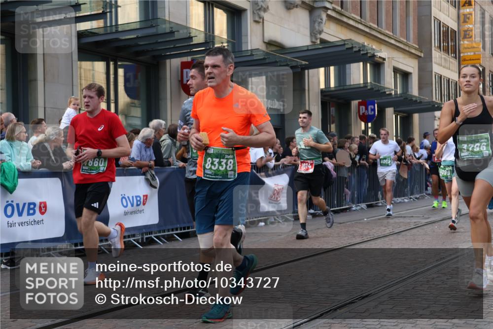 13.09.2026 - 21. swb-Marathon Bremen Strokosch-Dieckow http://msf.ph/oto/10343727 13.09.2026 13:29:01 Ziel 132, 303, 394, 596, 651, 745, 1083, 1365, 1387, 1545, 1823, 2023, 2070, 2301, 2742, 2867, 2957, 3258, 3721, 3796, 3846, 3912, 4541, 4590, 5036, 5599, 6030, 6103, 6499, 6690, 7013, 7149, 7361, 7631, 7649, 7860, 8007, 8009, 8066, 8099, 8277, 8338, 8675, 8831, 9249, 9661, 9889, 10128, 430, 565, 687, 722, 725, 936, 1014, 1274, 1688, 2223, 2276, 2378, 2851, 2891, 3348, 3419, 3444, 3665, 3938, 4102, 4590, 5225, 5267, 7263, 7527 meine-sportfotos.de