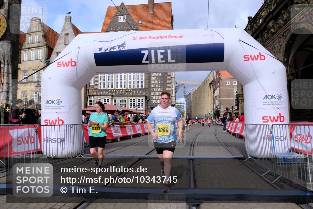 13.09.2026 - 21. swb-Marathon Bremen Tim E. http://msf.ph/oto/10343745 13.09.2026 11:13:53 Ziel 10484, 10545, 10766, 10883, 10889, 11084, 11392, 11670, 11954, 11999, 12010, 12280, 12460, 12521 meine-sportfotos.de