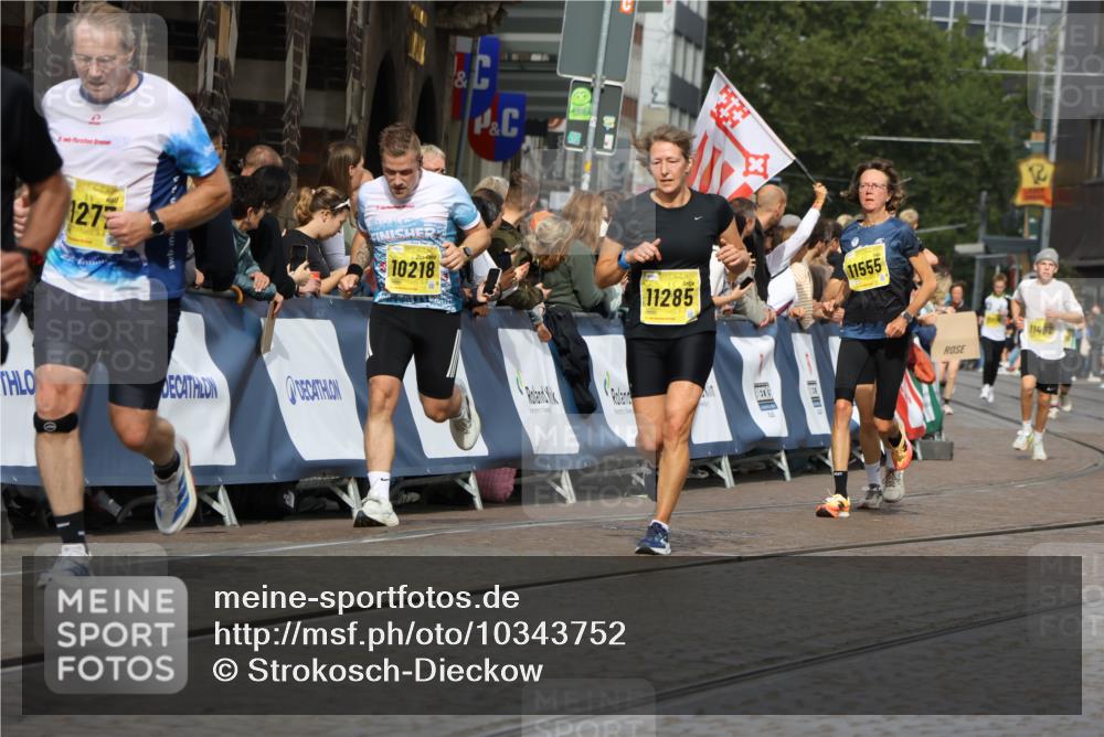 13.09.2026 - 21. swb-Marathon Bremen Strokosch-Dieckow http://msf.ph/oto/10343752 13.09.2026 10:52:04 Ziel 10162, 10183, 10281, 10348, 10467, 10641, 11273, 11542, 11685, 11733, 11777, 11784, 11962, 12329, 10588, 11371, 11487, 11610, 12319, 13578 meine-sportfotos.de