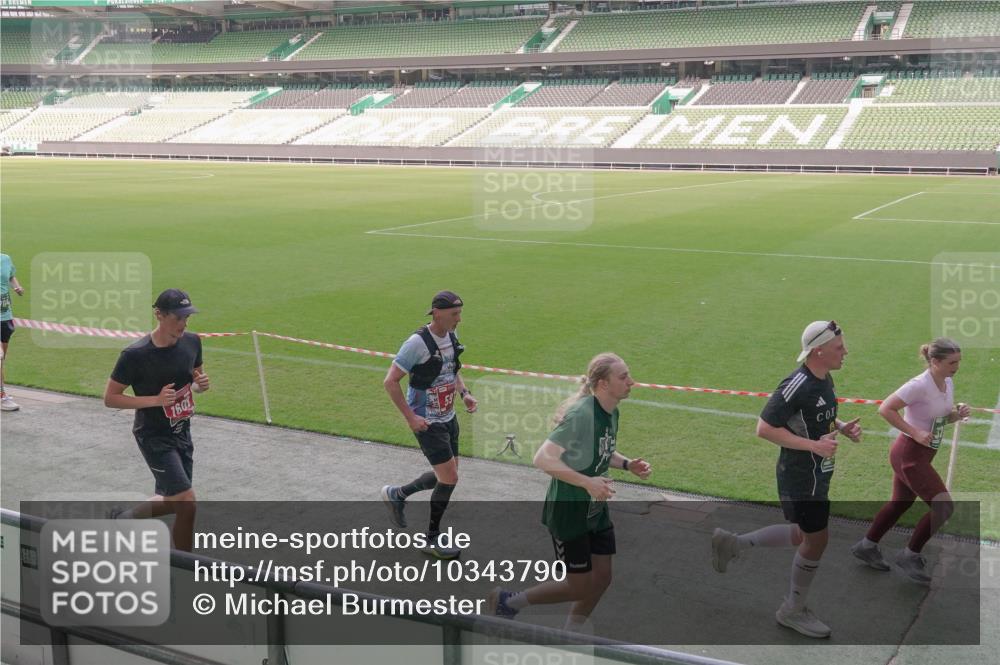 13.09.2026 - 21. swb-Marathon Bremen Michael Burmester http://msf.ph/oto/10343790 13.09.2026 13:28:50 Laufen im Stadion 111, 220, 357, 422, 476, 478, 597, 685, 726, 729, 754, 829, 888, 925, 986, 1079, 1217, 1220, 1270, 1298, 1325, 1384, 1496, 1615, 1741, 1769, 1777, 1958, 1984, 2236, 2326, 2365, 2436, 2472, 2502, 2546, 2574, 2593, 2740, 2743, 2862, 2868, 2876, 2924, 2991, 3020, 3061, 3129, 3154, 3219, 3238, 3274, 3321, 3361, 3563, 3589, 3594, 3595, 3605, 3678, 3694, 3755, 3758, 3798, 3826, 3853, 3885, 3907, 3953, 3965, 3971, 3978, 3987, 4011, 4108, 4238, 4457, 4660 meine-sportfotos.de
