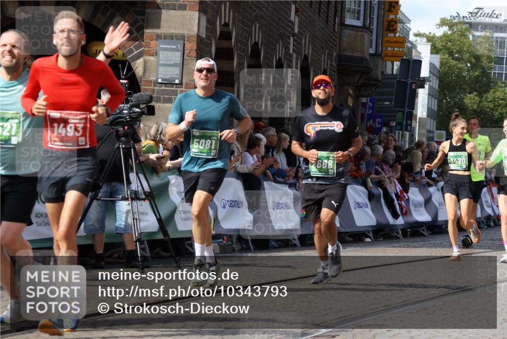 13.09.2026 - 21. swb-Marathon Bremen Strokosch-Dieckow http://msf.ph/oto/10343793 13.09.2026 13:27:31 Ziel 242, 1493, 1494, 2454, 3273, 3385, 4121, 4397, 4558, 4563, 6071, 6288, 6776, 7072, 7849, 8219, 9159, 9343, 9511, 9760, 9854, 9878, 10112, 10113, 13147, 323, 440, 857, 1006, 1932, 2668, 2686, 3013, 3460, 3521, 3970, 4421, 4496, 4593, 5081, 5557, 6067, 7138, 7358, 8351, 9494, 9727, 13198 meine-sportfotos.de
