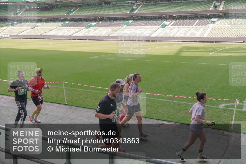 13.09.2026 - 21. swb-Marathon Bremen Michael Burmester http://msf.ph/oto/10343863 13.09.2026 13:28:57 Laufen im Stadion 111, 171, 220, 357, 422, 476, 478, 597, 685, 726, 729, 754, 829, 888, 925, 986, 1079, 1217, 1220, 1270, 1298, 1325, 1384, 1496, 1615, 1741, 1777, 1958, 1984, 2236, 2238, 2326, 2365, 2436, 2472, 2502, 2546, 2574, 2593, 2740, 2743, 2830, 2862, 2868, 2876, 2924, 2991, 3020, 3053, 3061, 3129, 3154, 3219, 3238, 3274, 3321, 3361, 3563, 3589, 3594, 3595, 3605, 3678, 3694, 3755, 3758, 3798, 3826, 3853, 3885, 3898, 3953, 3965, 3971, 3987, 4011, 4108, 4238, 4457, 4660 meine-sportfotos.de