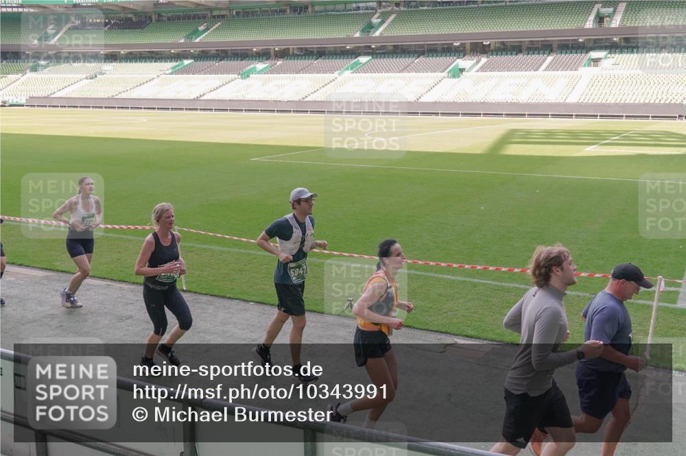 13.09.2026 - 21. swb-Marathon Bremen Michael Burmester http://msf.ph/oto/10343991 13.09.2026 13:29:09 Laufen im Stadion 111, 171, 220, 422, 476, 478, 685, 726, 729, 754, 767, 829, 888, 925, 986, 1079, 1217, 1220, 1242, 1270, 1298, 1325, 1384, 1496, 1615, 1633, 1634, 1741, 1777, 1886, 1958, 1984, 2238, 2263, 2326, 2365, 2436, 2449, 2472, 2502, 2546, 2574, 2593, 2738, 2740, 2743, 2830, 2862, 2868, 2924, 2991, 3020, 3053, 3061, 3129, 3154, 3238, 3274, 3286, 3321, 3361, 3563, 3589, 3594, 3595, 3605, 3678, 3694, 3755, 3758, 3798, 3826, 3853, 3898, 3953, 3965, 3971, 3987, 4011, 4108, 4238, 4457, 4660 meine-sportfotos.de