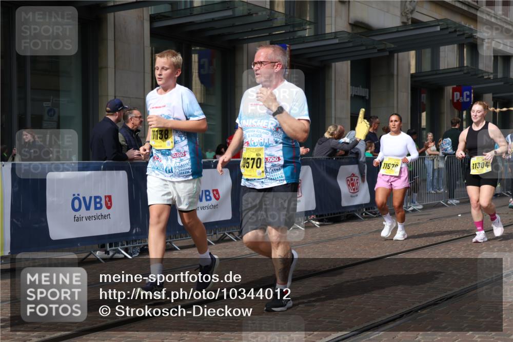 13.09.2026 - 21. swb-Marathon Bremen Strokosch-Dieckow http://msf.ph/oto/10344012 13.09.2026 11:08:57 Ziel 10314, 10321, 10556, 10570, 10630, 10664, 10686, 10694, 10769, 10823, 10981, 10983, 11091, 11138, 11225, 11304, 11578, 11764, 11882, 11883, 11914, 11915, 11987, 11995, 12155, 12192, 12322, 12337, 12491, 12554, 13607, 10217, 10399, 10455, 10469, 10599, 10609, 11011, 11053, 11074, 11358, 11421, 11434, 11531, 11710, 11718, 11812, 11834, 11905, 12162, 12256, 12353, 12438, 12517 meine-sportfotos.de