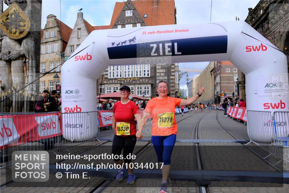 13.09.2026 - 21. swb-Marathon Bremen Tim E. http://msf.ph/oto/10344017 13.09.2026 11:14:06 Ziel 10330, 10766, 10799, 11078, 11999, 12010 meine-sportfotos.de