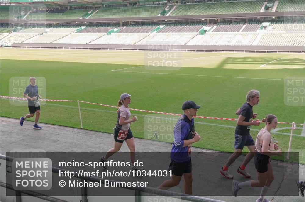13.09.2026 - 21. swb-Marathon Bremen Michael Burmester http://msf.ph/oto/10344031 13.09.2026 13:29:13 Laufen im Stadion 111, 171, 220, 422, 476, 478, 685, 729, 754, 767, 829, 888, 925, 986, 1079, 1217, 1220, 1242, 1270, 1298, 1325, 1384, 1496, 1615, 1633, 1634, 1741, 1777, 1886, 1958, 1984, 2238, 2263, 2326, 2365, 2436, 2449, 2472, 2502, 2546, 2574, 2593, 2738, 2740, 2743, 2830, 2862, 2868, 2924, 2991, 3020, 3053, 3061, 3129, 3154, 3238, 3274, 3286, 3321, 3361, 3563, 3589, 3594, 3595, 3605, 3678, 3694, 3755, 3758, 3798, 3826, 3853, 3898, 3929, 3953, 3965, 3971, 3987, 4011, 4056, 4108, 4238 meine-sportfotos.de