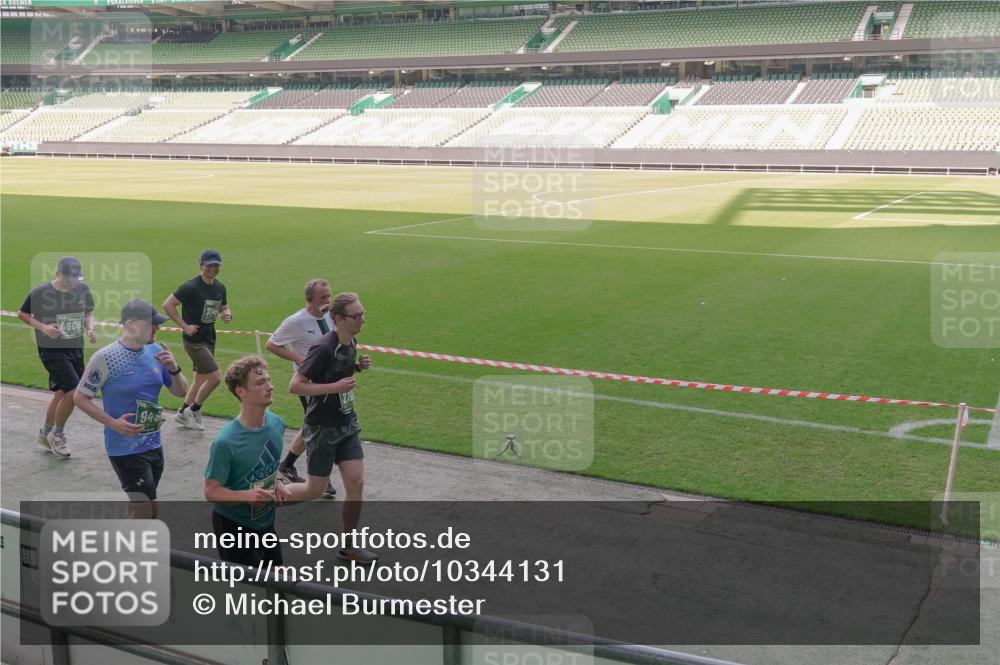 13.09.2026 - 21. swb-Marathon Bremen Michael Burmester http://msf.ph/oto/10344131 13.09.2026 13:29:26 Laufen im Stadion 111, 171, 220, 405, 422, 476, 478, 685, 729, 754, 767, 829, 986, 1079, 1217, 1220, 1242, 1270, 1298, 1325, 1384, 1615, 1633, 1634, 1741, 1777, 1810, 1811, 1886, 1983, 2238, 2263, 2326, 2365, 2436, 2449, 2472, 2546, 2574, 2593, 2615, 2738, 2740, 2743, 2830, 2862, 2868, 2924, 2991, 3020, 3053, 3061, 3129, 3154, 3238, 3274, 3286, 3321, 3361, 3563, 3589, 3594, 3595, 3605, 3678, 3694, 3755, 3758, 3798, 3826, 3853, 3898, 3929, 3953, 3965, 3971, 3987, 4011, 4056, 4108, 4238 meine-sportfotos.de