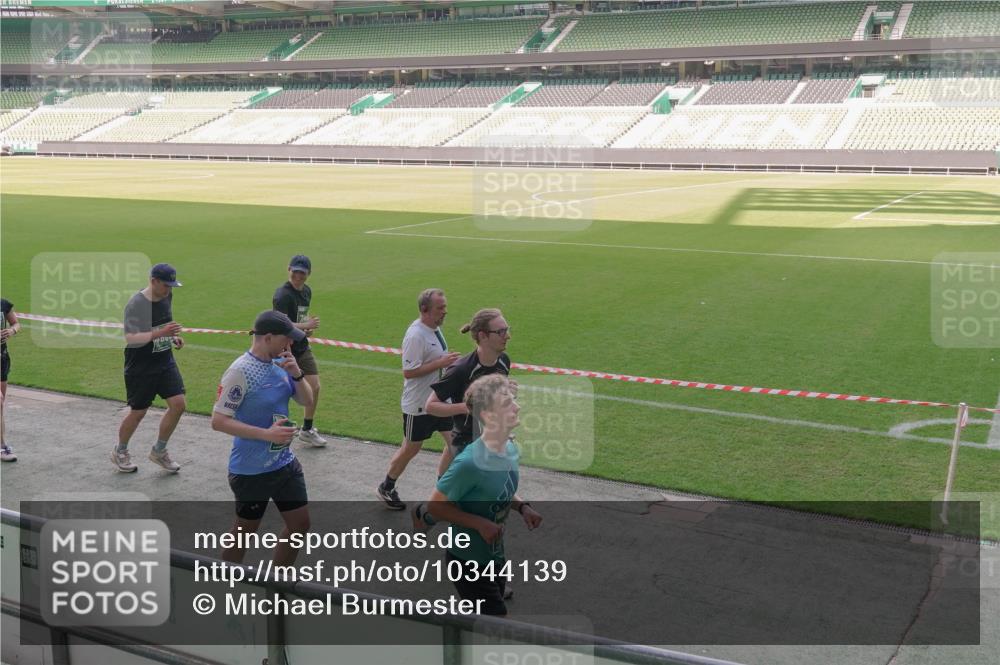 13.09.2026 - 21. swb-Marathon Bremen Michael Burmester http://msf.ph/oto/10344139 13.09.2026 13:29:26 Laufen im Stadion 111, 171, 220, 405, 422, 476, 478, 685, 729, 754, 767, 829, 986, 1079, 1217, 1220, 1242, 1270, 1298, 1325, 1384, 1615, 1633, 1634, 1741, 1777, 1810, 1811, 1886, 1983, 2238, 2263, 2326, 2365, 2436, 2449, 2472, 2546, 2574, 2593, 2615, 2738, 2740, 2743, 2830, 2862, 2868, 2924, 2991, 3020, 3053, 3061, 3129, 3154, 3238, 3274, 3286, 3321, 3361, 3563, 3589, 3594, 3595, 3605, 3678, 3694, 3755, 3758, 3798, 3826, 3853, 3898, 3929, 3953, 3965, 3971, 3987, 4011, 4056, 4108, 4238 meine-sportfotos.de