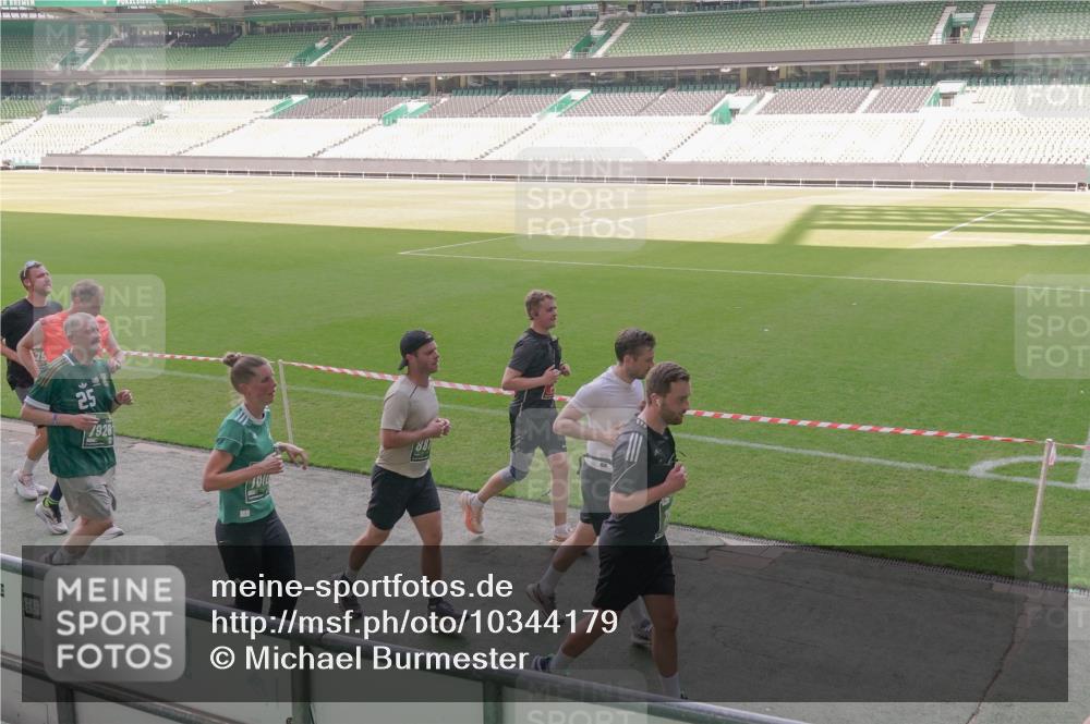 13.09.2026 - 21. swb-Marathon Bremen Michael Burmester http://msf.ph/oto/10344179 13.09.2026 13:29:29 Laufen im Stadion 171, 220, 405, 422, 476, 685, 729, 754, 767, 986, 1079, 1217, 1220, 1242, 1270, 1298, 1325, 1384, 1615, 1633, 1634, 1741, 1777, 1810, 1811, 1886, 1983, 2238, 2263, 2326, 2365, 2436, 2449, 2472, 2546, 2574, 2593, 2615, 2738, 2740, 2743, 2830, 2862, 2868, 2924, 2991, 3020, 3053, 3061, 3129, 3154, 3227, 3238, 3274, 3286, 3321, 3361, 3563, 3589, 3594, 3595, 3605, 3678, 3694, 3755, 3758, 3798, 3826, 3853, 3898, 3929, 3953, 3965, 3971, 3987, 4011, 4056, 4108, 4238 meine-sportfotos.de