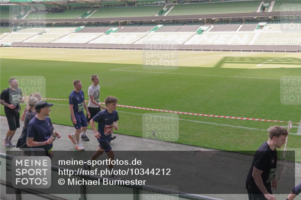 13.09.2026 - 21. swb-Marathon Bremen Michael Burmester http://msf.ph/oto/10344212 13.09.2026 13:29:33 Laufen im Stadion 171, 220, 297, 405, 422, 476, 685, 729, 754, 767, 986, 1079, 1217, 1242, 1270, 1298, 1325, 1384, 1615, 1633, 1634, 1741, 1777, 1810, 1811, 1886, 1983, 2238, 2263, 2326, 2365, 2436, 2449, 2472, 2546, 2574, 2593, 2615, 2738, 2740, 2743, 2830, 2862, 2868, 2924, 2991, 3020, 3053, 3061, 3129, 3154, 3227, 3238, 3274, 3286, 3321, 3361, 3563, 3589, 3594, 3595, 3605, 3678, 3694, 3755, 3758, 3798, 3826, 3853, 3898, 3929, 3953, 3965, 3971, 3987, 4011, 4056, 4108, 4238 meine-sportfotos.de
