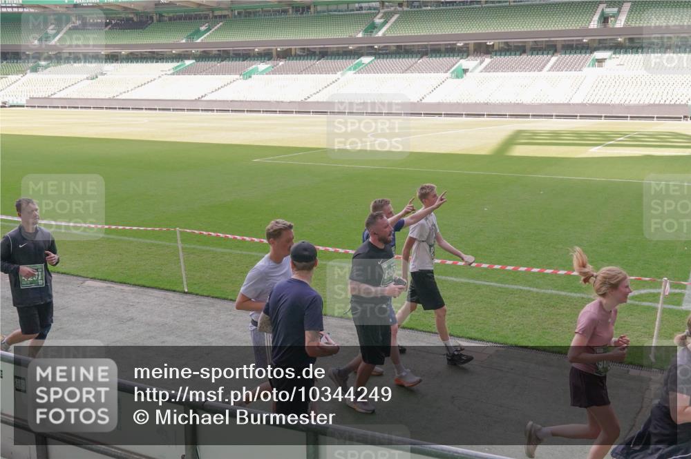 13.09.2026 - 21. swb-Marathon Bremen Michael Burmester http://msf.ph/oto/10344249 13.09.2026 13:29:35 Laufen im Stadion 171, 220, 297, 405, 422, 476, 685, 729, 754, 767, 986, 1079, 1217, 1242, 1270, 1298, 1325, 1384, 1615, 1633, 1634, 1741, 1777, 1810, 1811, 1886, 1983, 2238, 2249, 2263, 2326, 2365, 2436, 2449, 2472, 2546, 2574, 2593, 2615, 2738, 2740, 2743, 2830, 2862, 2868, 2924, 2991, 3020, 3053, 3061, 3129, 3154, 3227, 3238, 3274, 3286, 3321, 3361, 3563, 3589, 3594, 3595, 3605, 3678, 3694, 3755, 3758, 3798, 3826, 3853, 3898, 3929, 3953, 3965, 3971, 3987, 4011, 4056, 4108, 4238 meine-sportfotos.de