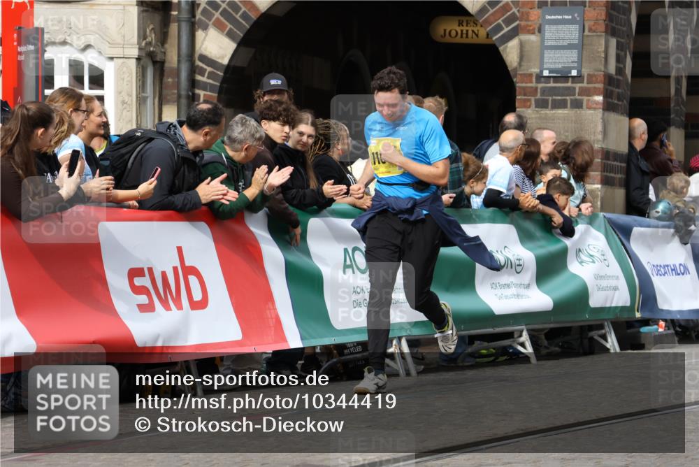 13.09.2026 - 21. swb-Marathon Bremen Strokosch-Dieckow http://msf.ph/oto/10344419 13.09.2026 10:52:28 Ziel 10218, 10588, 11285, 11371, 11376, 11487, 11555, 11869, 11877, 12319, 13578, 10193, 10339, 10652, 10812, 10906, 11002, 11109, 11144, 11350, 11362, 11597, 12361, 12399, 12439, 12533 meine-sportfotos.de