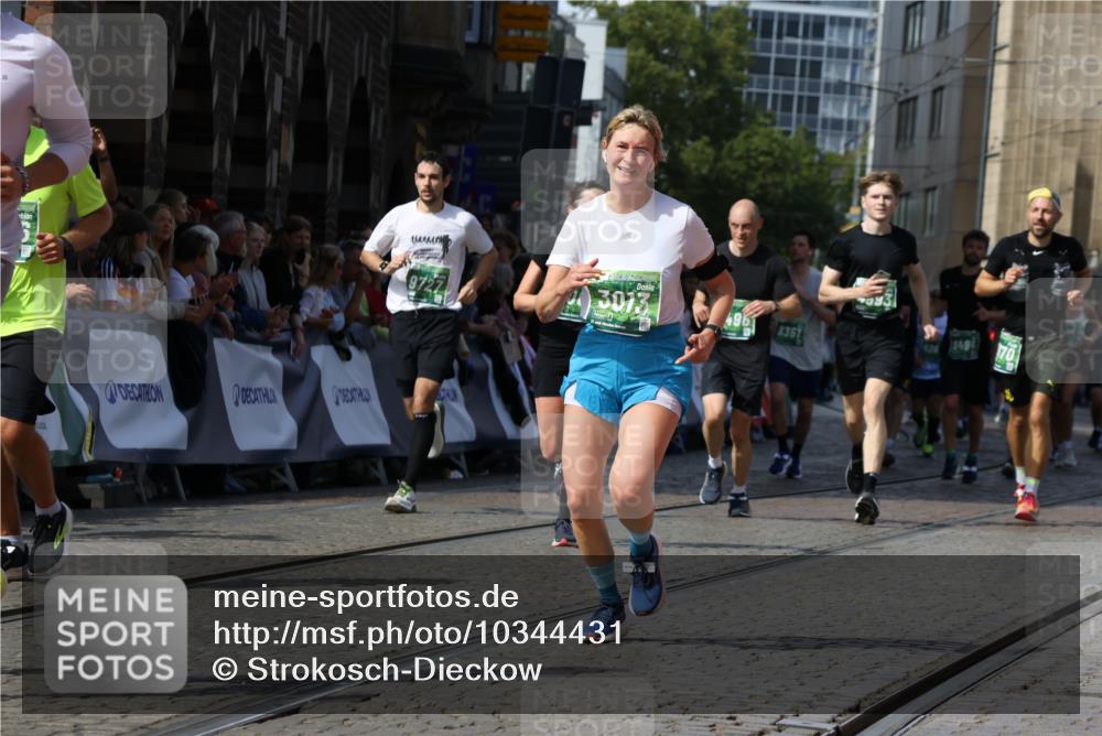 13.09.2026 - 21. swb-Marathon Bremen Strokosch-Dieckow http://msf.ph/oto/10344431 13.09.2026 13:27:37 Ziel 242, 593, 2454, 3273, 3385, 3496, 4121, 4558, 5358, 5616, 6071, 6288, 6306, 6776, 7849, 8219, 9159, 9343, 9760, 10112, 10113, 13147, 440, 534, 762, 1932, 2686, 3013, 3135, 3576, 3970, 4106, 4133, 4265, 4496, 4593, 4744, 6067, 6468, 6522, 7042, 7138, 7358, 8351, 9494, 9727, 13198 meine-sportfotos.de