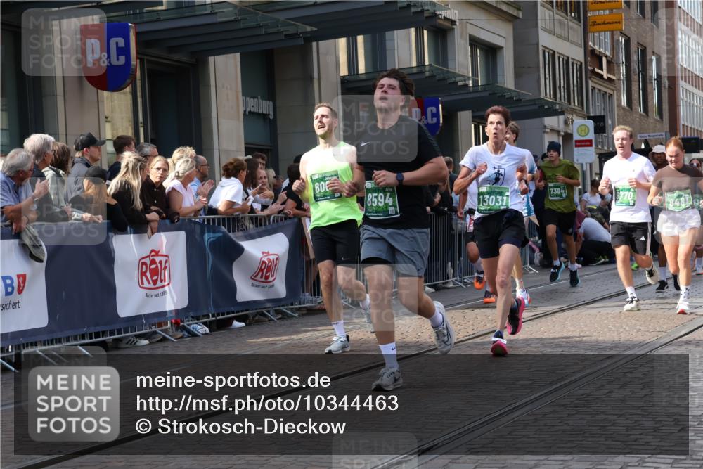 13.09.2026 - 21. swb-Marathon Bremen Strokosch-Dieckow http://msf.ph/oto/10344463 13.09.2026 13:29:20 Ziel 124, 132, 716, 1073, 1083, 1243, 1581, 1861, 2076, 2289, 2301, 2742, 2957, 3030, 3320, 3618, 3721, 4115, 4576, 5244, 5599, 6006, 6103, 6127, 6384, 6499, 6690, 6725, 6930, 7013, 7079, 7384, 7426, 7649, 7884, 8009, 8481, 8594, 8612, 8771, 8831, 9049, 9534, 9747, 9770, 10013, 13031, 132, 303, 394, 565, 596, 651, 687, 745, 1274, 1365, 1387, 1545, 1688, 1823, 2023, 2070, 2223, 2867, 3258, 3796, 3846, 3912, 3938, 4541, 4590, 5036, 5225, 6103 meine-sportfotos.de