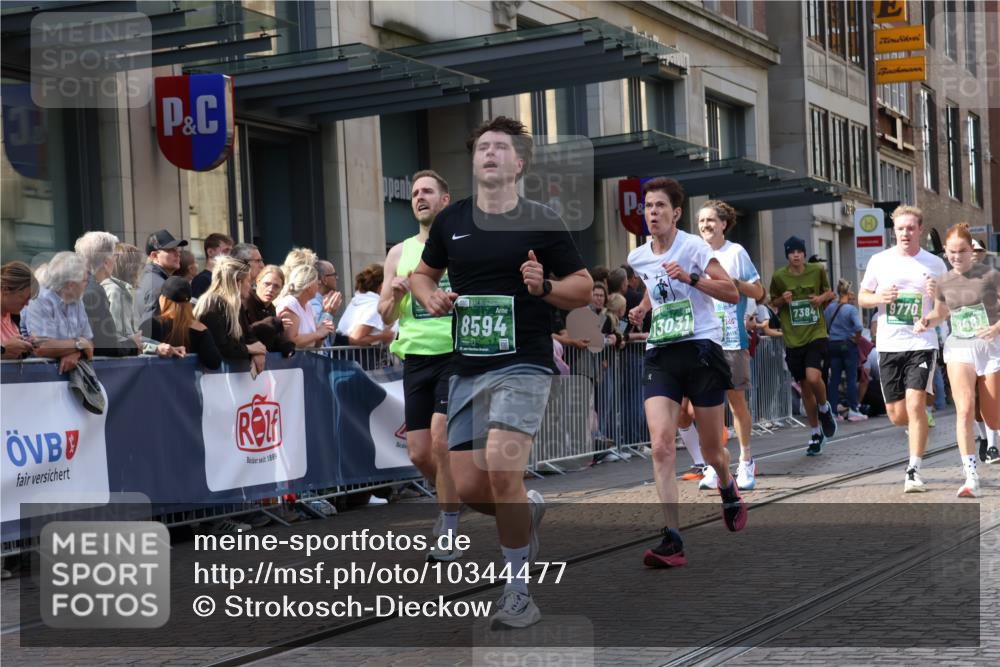 13.09.2026 - 21. swb-Marathon Bremen Strokosch-Dieckow http://msf.ph/oto/10344477 13.09.2026 13:29:20 Ziel 124, 132, 716, 1073, 1083, 1243, 1581, 1861, 2076, 2289, 2301, 2742, 2957, 3030, 3320, 3618, 3721, 4115, 4576, 5244, 5599, 6006, 6103, 6127, 6384, 6499, 6690, 6725, 6930, 7013, 7079, 7384, 7426, 7649, 7884, 8009, 8481, 8594, 8612, 8771, 8831, 9049, 9534, 9747, 9770, 10013, 13031, 132, 303, 394, 565, 596, 651, 687, 745, 1274, 1365, 1387, 1545, 1688, 1823, 2023, 2070, 2223, 2867, 3258, 3796, 3846, 3912, 3938, 4541, 4590, 5036, 5225, 6103 meine-sportfotos.de