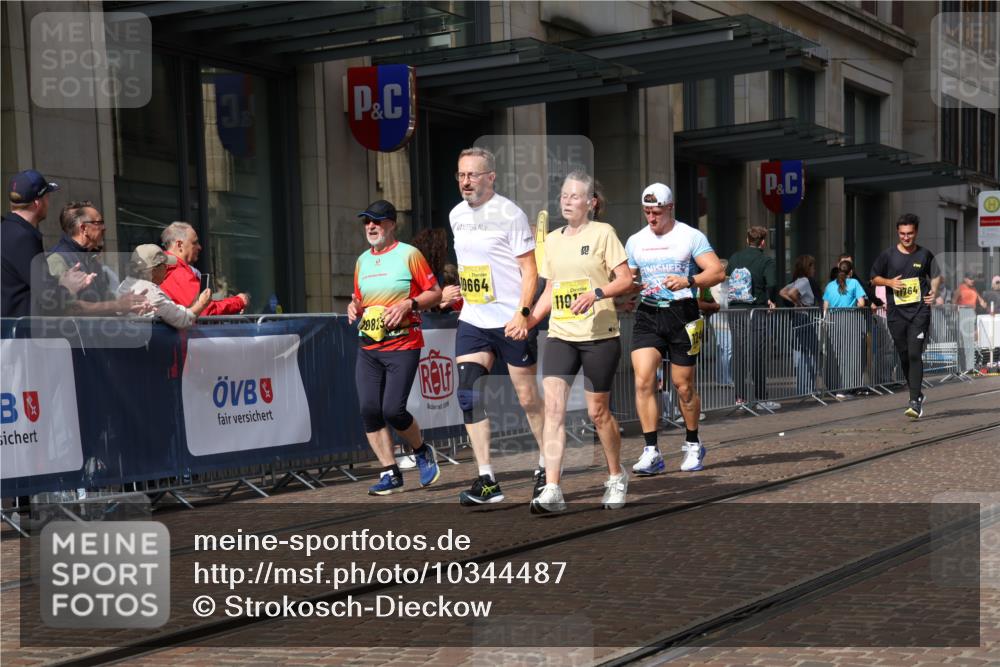 13.09.2026 - 21. swb-Marathon Bremen Strokosch-Dieckow http://msf.ph/oto/10344487 13.09.2026 11:09:08 Ziel 10314, 10386, 10424, 10556, 10664, 10686, 10694, 10712, 10769, 10823, 10981, 10983, 11192, 11225, 11764, 11882, 11883, 11914, 11915, 11937, 11995, 12322, 12409, 12474, 12491, 12532, 13607, 10217, 10321, 10455, 10469, 10570, 10599, 10630, 11011, 11053, 11074, 11091, 11138, 11304, 11434, 11531, 11578, 11812, 11905, 11987, 12155, 12192, 12256, 12337, 12353, 12438, 12517, 12554 meine-sportfotos.de