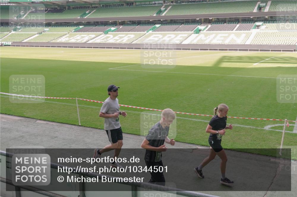 13.09.2026 - 21. swb-Marathon Bremen Michael Burmester http://msf.ph/oto/10344501 13.09.2026 13:30:02 Laufen im Stadion 171, 297, 405, 422, 476, 639, 685, 729, 754, 767, 806, 986, 1079, 1217, 1242, 1270, 1384, 1615, 1633, 1634, 1777, 1810, 1811, 1886, 1983, 2216, 2238, 2242, 2249, 2263, 2326, 2436, 2449, 2546, 2593, 2615, 2637, 2719, 2738, 2740, 2830, 2862, 2868, 2869, 2871, 2918, 2924, 2991, 2994, 3020, 3053, 3101, 3129, 3227, 3238, 3274, 3286, 3321, 3361, 3563, 3594, 3595, 3605, 3678, 3755, 3758, 3798, 3876, 3898, 3929, 3953, 3965, 3971, 3987, 4011, 4056 meine-sportfotos.de