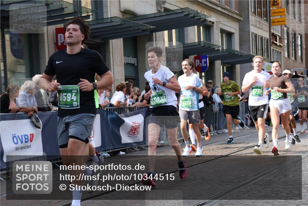 13.09.2026 - 21. swb-Marathon Bremen Strokosch-Dieckow http://msf.ph/oto/10344515 13.09.2026 13:29:21 Ziel 124, 716, 1073, 1083, 1243, 1581, 1861, 2076, 2289, 2301, 2742, 2957, 3030, 3320, 3618, 3667, 3721, 4115, 4575, 4576, 5244, 5599, 6006, 6127, 6384, 6499, 6690, 6725, 6930, 7013, 7079, 7384, 7426, 7649, 7884, 8009, 8481, 8594, 8612, 8771, 8831, 9049, 9534, 9747, 9770, 10013, 13031, 132, 303, 394, 565, 596, 651, 687, 745, 1274, 1365, 1387, 1545, 1823, 2023, 2070, 2301, 2867, 2957, 3258, 3796, 3846, 3912, 3938, 4541, 4590, 5036, 5225, 6103 meine-sportfotos.de