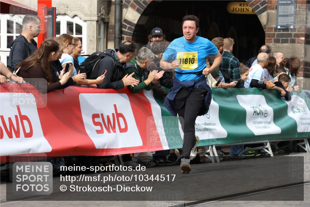13.09.2026 - 21. swb-Marathon Bremen Strokosch-Dieckow http://msf.ph/oto/10344517 13.09.2026 10:52:28 Ziel 10218, 10588, 11285, 11371, 11376, 11487, 11555, 11869, 11877, 12319, 13578, 10193, 10339, 10652, 10812, 10906, 11002, 11109, 11144, 11350, 11362, 11597, 12361, 12399, 12439, 12533 meine-sportfotos.de