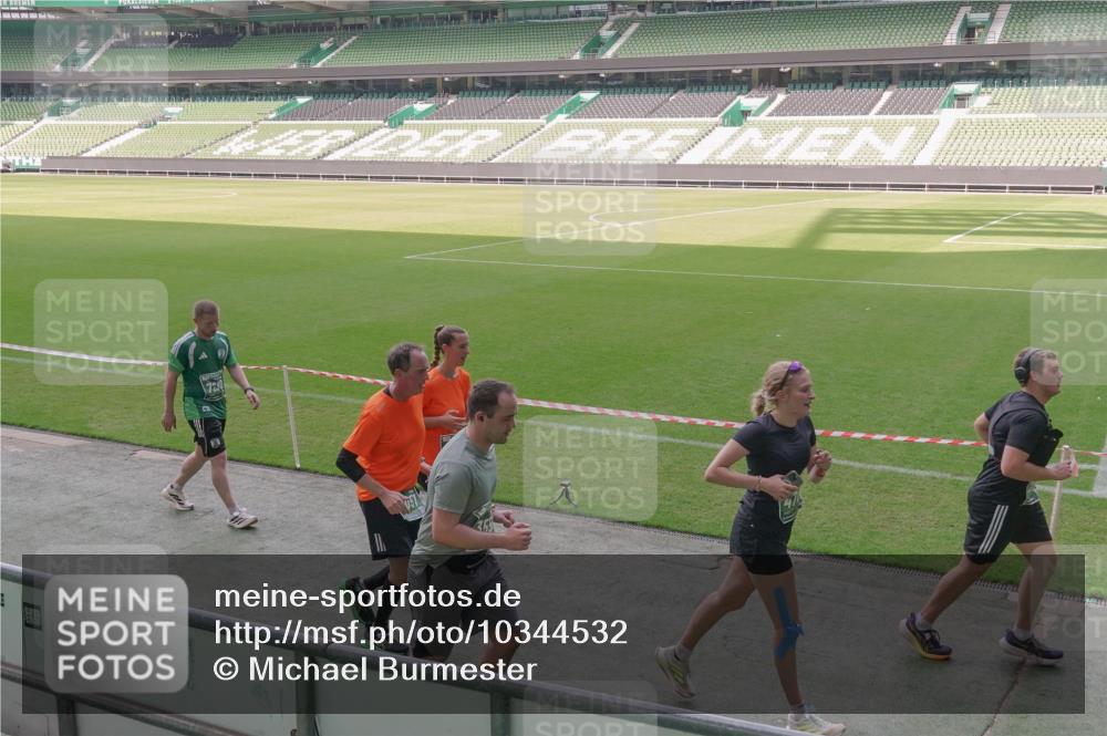13.09.2026 - 21. swb-Marathon Bremen Michael Burmester http://msf.ph/oto/10344532 13.09.2026 13:30:05 Laufen im Stadion 171, 224, 297, 405, 422, 476, 639, 685, 729, 754, 767, 806, 986, 1217, 1242, 1270, 1384, 1615, 1633, 1634, 1777, 1810, 1811, 1886, 1983, 2216, 2238, 2242, 2249, 2263, 2326, 2368, 2372, 2436, 2449, 2546, 2615, 2637, 2719, 2738, 2740, 2830, 2862, 2868, 2869, 2871, 2918, 2924, 2991, 2994, 3020, 3053, 3101, 3129, 3227, 3238, 3274, 3286, 3321, 3361, 3563, 3594, 3595, 3605, 3678, 3755, 3758, 3798, 3873, 3876, 3898, 3929, 3953, 3965, 3971, 3987, 4011, 4056 meine-sportfotos.de