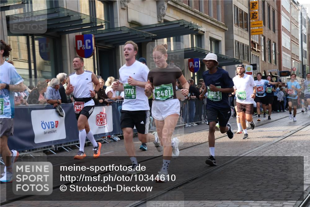 13.09.2026 - 21. swb-Marathon Bremen Strokosch-Dieckow http://msf.ph/oto/10344610 13.09.2026 13:29:23 Ziel 109, 124, 454, 716, 1073, 1083, 1173, 1243, 1581, 1861, 2076, 2289, 2742, 3030, 3320, 3618, 3667, 3721, 4115, 4524, 4575, 4576, 5244, 6006, 6127, 6384, 6499, 6690, 6725, 6930, 7079, 7093, 7384, 7426, 7649, 7884, 8267, 8481, 8594, 8612, 8771, 8831, 8899, 9049, 9534, 9747, 9770, 10013, 13031, 132, 303, 394, 596, 651, 745, 1083, 1274, 1365, 1387, 1545, 1823, 2023, 2070, 2301, 2867, 2957, 3258, 3721, 3796, 3846, 3912, 4541, 4590, 5036, 5225, 5599, 6103, 6499 meine-sportfotos.de