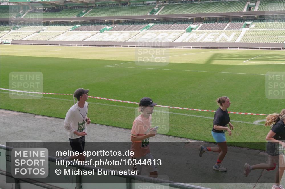 13.09.2026 - 21. swb-Marathon Bremen Michael Burmester http://msf.ph/oto/10344613 13.09.2026 13:30:13 Laufen im Stadion 122, 171, 224, 297, 405, 422, 476, 639, 685, 729, 754, 767, 806, 986, 1114, 1217, 1242, 1270, 1384, 1529, 1615, 1633, 1634, 1810, 1811, 1886, 1983, 2216, 2238, 2242, 2249, 2263, 2326, 2368, 2372, 2436, 2449, 2546, 2615, 2629, 2637, 2643, 2719, 2738, 2740, 2830, 2862, 2868, 2869, 2871, 2918, 2924, 2991, 2994, 3020, 3053, 3101, 3129, 3227, 3238, 3274, 3286, 3321, 3361, 3401, 3563, 3594, 3605, 3678, 3755, 3758, 3873, 3876, 3898, 3929, 3953, 3965, 3971, 4011, 4056, 357 meine-sportfotos.de