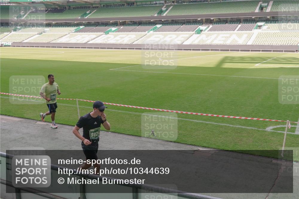 13.09.2026 - 21. swb-Marathon Bremen Michael Burmester http://msf.ph/oto/10344639 13.09.2026 13:30:19 Laufen im Stadion 122, 171, 224, 297, 405, 422, 476, 639, 685, 729, 754, 767, 806, 986, 1114, 1217, 1242, 1270, 1384, 1529, 1615, 1633, 1634, 1775, 1810, 1811, 1886, 1983, 2216, 2238, 2242, 2249, 2263, 2326, 2368, 2372, 2436, 2449, 2546, 2615, 2629, 2637, 2643, 2719, 2738, 2740, 2830, 2862, 2869, 2871, 2877, 2918, 2924, 2994, 3020, 3053, 3101, 3129, 3227, 3238, 3274, 3286, 3321, 3361, 3401, 3563, 3594, 3605, 3678, 3755, 3758, 3873, 3876, 3898, 3929, 3953, 3965, 3971, 4011, 4056, 357 meine-sportfotos.de