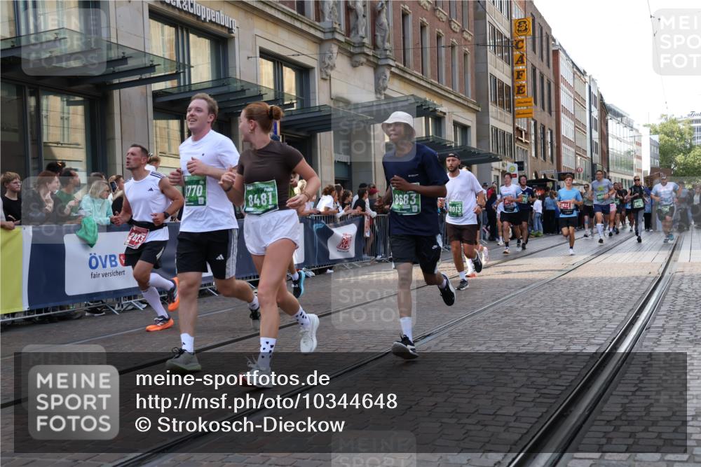 13.09.2026 - 21. swb-Marathon Bremen Strokosch-Dieckow http://msf.ph/oto/10344648 13.09.2026 13:29:23 Ziel 109, 124, 454, 716, 1073, 1083, 1173, 1243, 1581, 1861, 2076, 2289, 2742, 3030, 3320, 3618, 3667, 3721, 4115, 4524, 4575, 4576, 5244, 6006, 6127, 6384, 6499, 6690, 6725, 6930, 7079, 7093, 7384, 7426, 7649, 7884, 8267, 8481, 8594, 8612, 8771, 8831, 8899, 9049, 9534, 9747, 9770, 10013, 13031, 132, 303, 394, 596, 651, 745, 1083, 1274, 1365, 1387, 1545, 1823, 2023, 2070, 2301, 2867, 2957, 3258, 3721, 3796, 3846, 3912, 4541, 4590, 5036, 5225, 5599, 6103, 6499 meine-sportfotos.de