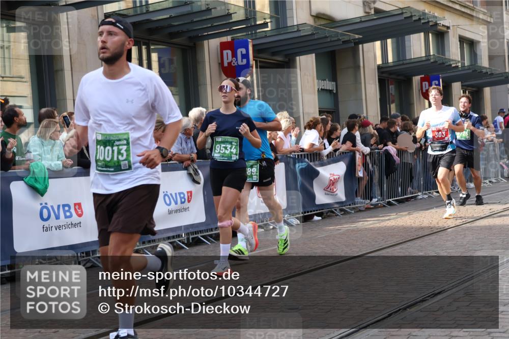 13.09.2026 - 21. swb-Marathon Bremen Strokosch-Dieckow http://msf.ph/oto/10344727 13.09.2026 13:29:25 Ziel 109, 124, 454, 716, 1073, 1173, 1243, 1581, 1861, 2076, 2289, 2742, 3030, 3320, 3618, 3667, 3908, 4115, 4524, 4575, 4576, 5244, 6006, 6127, 6384, 6690, 6725, 6930, 7079, 7093, 7384, 7426, 7884, 8267, 8481, 8594, 8612, 8771, 8831, 8899, 9049, 9534, 9747, 9770, 10013, 13031, 132, 303, 394, 596, 651, 745, 1083, 1365, 1387, 1545, 1823, 2023, 2070, 2301, 2867, 2957, 3258, 3721, 3796, 3846, 3912, 4541, 4590, 5036, 5599, 6103, 6499, 6690 meine-sportfotos.de