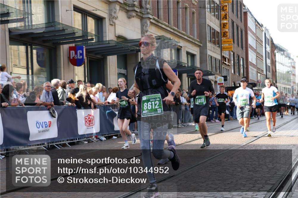 13.09.2026 - 21. swb-Marathon Bremen Strokosch-Dieckow http://msf.ph/oto/10344952 13.09.2026 13:29:30 Ziel 109, 124, 454, 716, 1073, 1173, 1205, 1581, 1759, 1780, 1848, 1861, 2289, 3320, 3618, 3667, 3908, 4115, 4524, 4575, 4576, 5631, 6006, 6127, 6384, 6725, 6930, 7079, 7093, 7384, 7884, 8267, 8470, 8481, 8594, 8612, 8771, 8899, 9049, 9534, 9747, 9770, 10013, 13031, 132, 303, 596, 651, 1083, 1243, 1365, 1387, 1545, 1823, 2023, 2076, 2301, 2742, 2867, 2957, 3030, 3258, 3721, 3796, 3846, 3912, 4541, 5036, 5244, 5599, 6103, 6384, 6499, 6690 meine-sportfotos.de