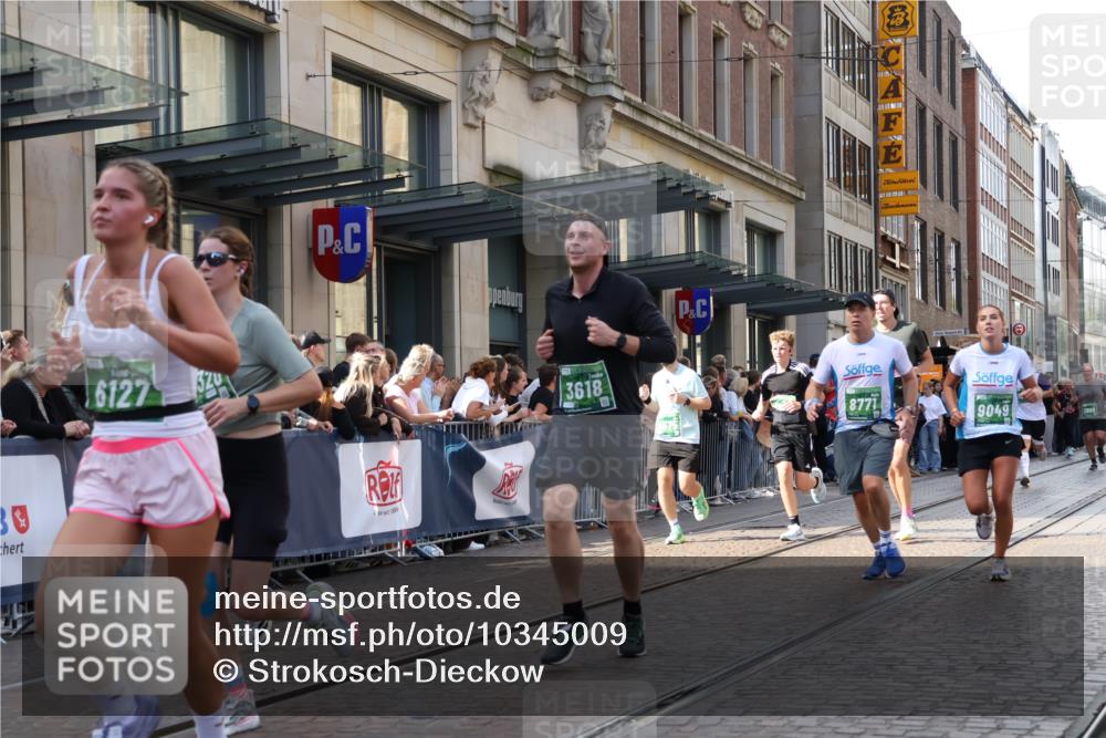 13.09.2026 - 21. swb-Marathon Bremen Strokosch-Dieckow http://msf.ph/oto/10345009 13.09.2026 13:29:31 Ziel 109, 124, 454, 716, 1073, 1173, 1205, 1581, 1653, 1759, 1780, 1848, 1861, 2289, 3190, 3320, 3618, 3667, 3908, 4115, 4524, 4575, 4576, 5198, 5631, 6006, 6127, 6725, 6930, 7079, 7093, 7384, 7884, 8267, 8470, 8481, 8594, 8612, 8771, 8899, 9049, 9534, 9747, 9770, 10013, 13031, 132, 303, 596, 651, 1083, 1243, 1365, 1387, 1545, 1823, 2023, 2076, 2301, 2742, 2867, 2957, 3030, 3258, 3721, 3796, 3846, 3912, 4541, 5036, 5244, 5599, 6103, 6384, 6499, 6690 meine-sportfotos.de