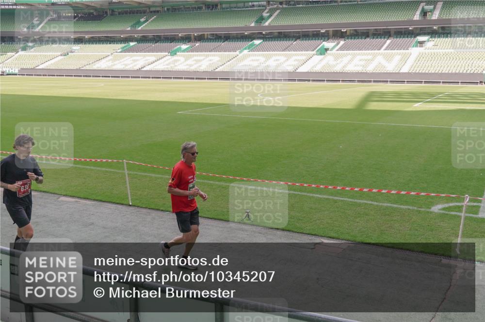 13.09.2026 - 21. swb-Marathon Bremen Michael Burmester http://msf.ph/oto/10345207 13.09.2026 13:31:37 Laufen im Stadion 122, 224, 295, 297, 344, 386, 487, 617, 639, 690, 806, 840, 965, 1114, 1133, 1142, 1310, 1314, 1326, 1329, 1427, 1529, 1775, 1801, 1869, 1892, 1897, 1904, 1923, 2216, 2242, 2249, 2253, 2270, 2274, 2344, 2368, 2372, 2523, 2556, 2615, 2629, 2637, 2643, 2677, 2719, 2726, 2869, 2871, 2877, 2918, 2945, 2952, 2994, 3038, 3094, 3101, 3140, 3223, 3227, 3350, 3379, 3401, 3426, 3572, 3644, 3723, 3736, 3746, 3873, 3876, 3918, 3944, 357 meine-sportfotos.de