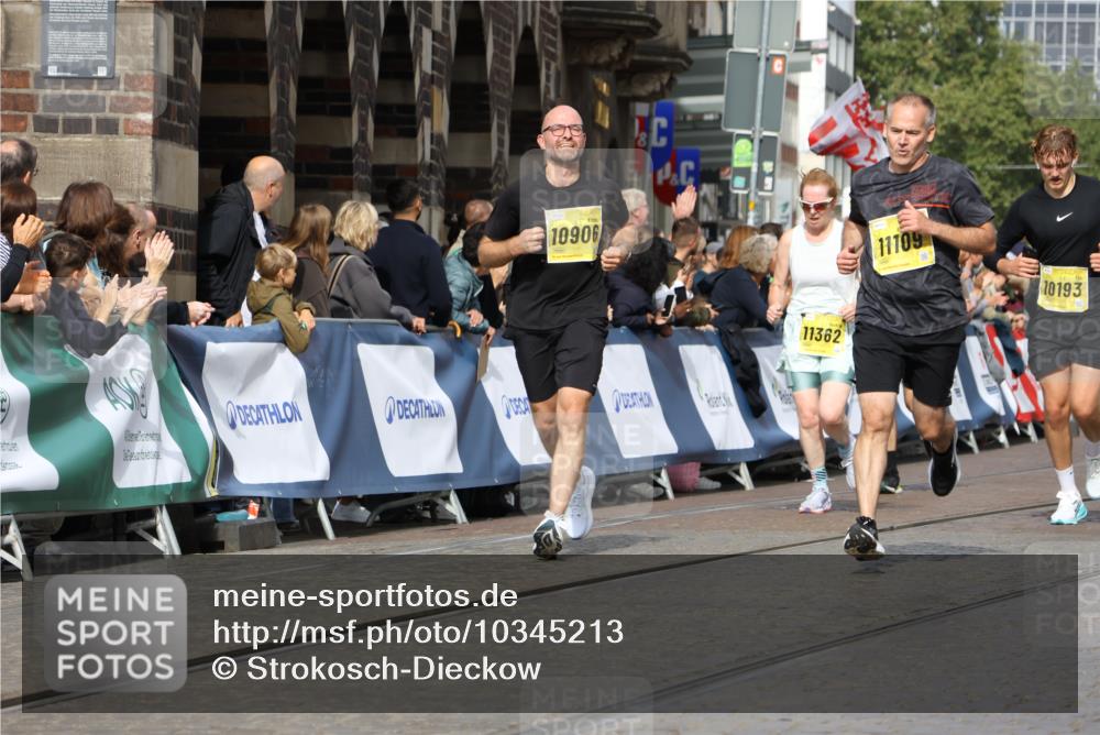 13.09.2026 - 21. swb-Marathon Bremen Strokosch-Dieckow http://msf.ph/oto/10345213 13.09.2026 10:52:46 Ziel 10761, 10812, 10958, 11350, 11604, 11605, 11610, 11669, 12319, 12361, 12439, 12533, 10304, 10714, 10734, 10863, 11038, 11238, 11386, 11575, 11766, 12019, 12369 meine-sportfotos.de