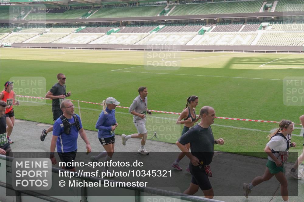 13.09.2026 - 21. swb-Marathon Bremen Michael Burmester http://msf.ph/oto/10345321 13.09.2026 13:32:01 Laufen im Stadion 122, 224, 295, 344, 350, 386, 487, 490, 617, 639, 690, 786, 787, 806, 840, 965, 1114, 1133, 1142, 1292, 1310, 1314, 1326, 1329, 1377, 1427, 1529, 1775, 1801, 1869, 1892, 1897, 1904, 1923, 2216, 2230, 2231, 2253, 2270, 2274, 2320, 2344, 2368, 2372, 2374, 2456, 2514, 2523, 2539, 2556, 2629, 2637, 2643, 2649, 2677, 2719, 2726, 2769, 2848, 2877, 2918, 2945, 2952, 3038, 3094, 3101, 3140, 3223, 3350, 3379, 3401, 3426, 3572, 3644, 3723, 3736, 3746, 3873, 3918, 3944, 357 meine-sportfotos.de