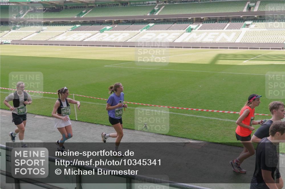 13.09.2026 - 21. swb-Marathon Bremen Michael Burmester http://msf.ph/oto/10345341 13.09.2026 13:32:04 Laufen im Stadion 122, 224, 295, 344, 350, 386, 487, 490, 617, 639, 690, 786, 787, 806, 840, 965, 1114, 1133, 1142, 1292, 1310, 1314, 1326, 1329, 1377, 1427, 1529, 1775, 1801, 1869, 1892, 1897, 1904, 1923, 2216, 2230, 2231, 2253, 2270, 2274, 2320, 2344, 2368, 2372, 2374, 2456, 2514, 2523, 2539, 2556, 2629, 2637, 2643, 2649, 2677, 2719, 2726, 2769, 2848, 2877, 2918, 2945, 2952, 3038, 3094, 3101, 3140, 3223, 3350, 3379, 3401, 3426, 3572, 3644, 3723, 3736, 3746, 3873, 3918, 3944, 357 meine-sportfotos.de