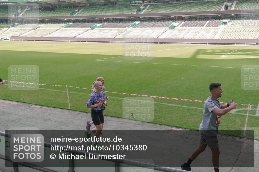 13.09.2026 - 21. swb-Marathon Bremen Michael Burmester http://msf.ph/oto/10345380 13.09.2026 13:32:09 Laufen im Stadion 122, 224, 295, 344, 350, 386, 487, 490, 617, 639, 690, 786, 787, 840, 965, 1114, 1133, 1142, 1292, 1310, 1314, 1326, 1329, 1377, 1427, 1529, 1591, 1592, 1775, 1801, 1869, 1892, 1897, 1904, 1923, 2216, 2230, 2231, 2253, 2270, 2274, 2320, 2344, 2368, 2372, 2374, 2456, 2514, 2523, 2539, 2556, 2616, 2629, 2630, 2643, 2649, 2677, 2719, 2726, 2769, 2848, 2877, 2945, 2952, 3014, 3038, 3094, 3101, 3140, 3223, 3350, 3379, 3401, 3426, 3572, 3644, 3723, 3736, 3746, 3873, 3901, 3918, 3944 meine-sportfotos.de