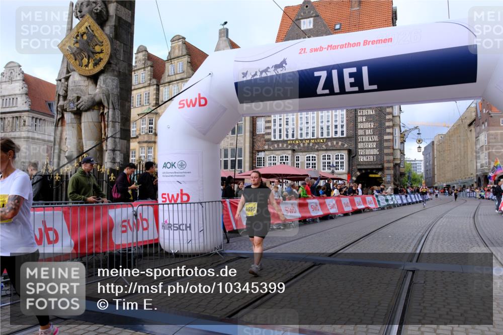 13.09.2026 - 21. swb-Marathon Bremen Tim E. http://msf.ph/oto/10345399 13.09.2026 11:15:25 Ziel 10325, 10605, 11694, 11810, 11990, 12110, 12333 meine-sportfotos.de